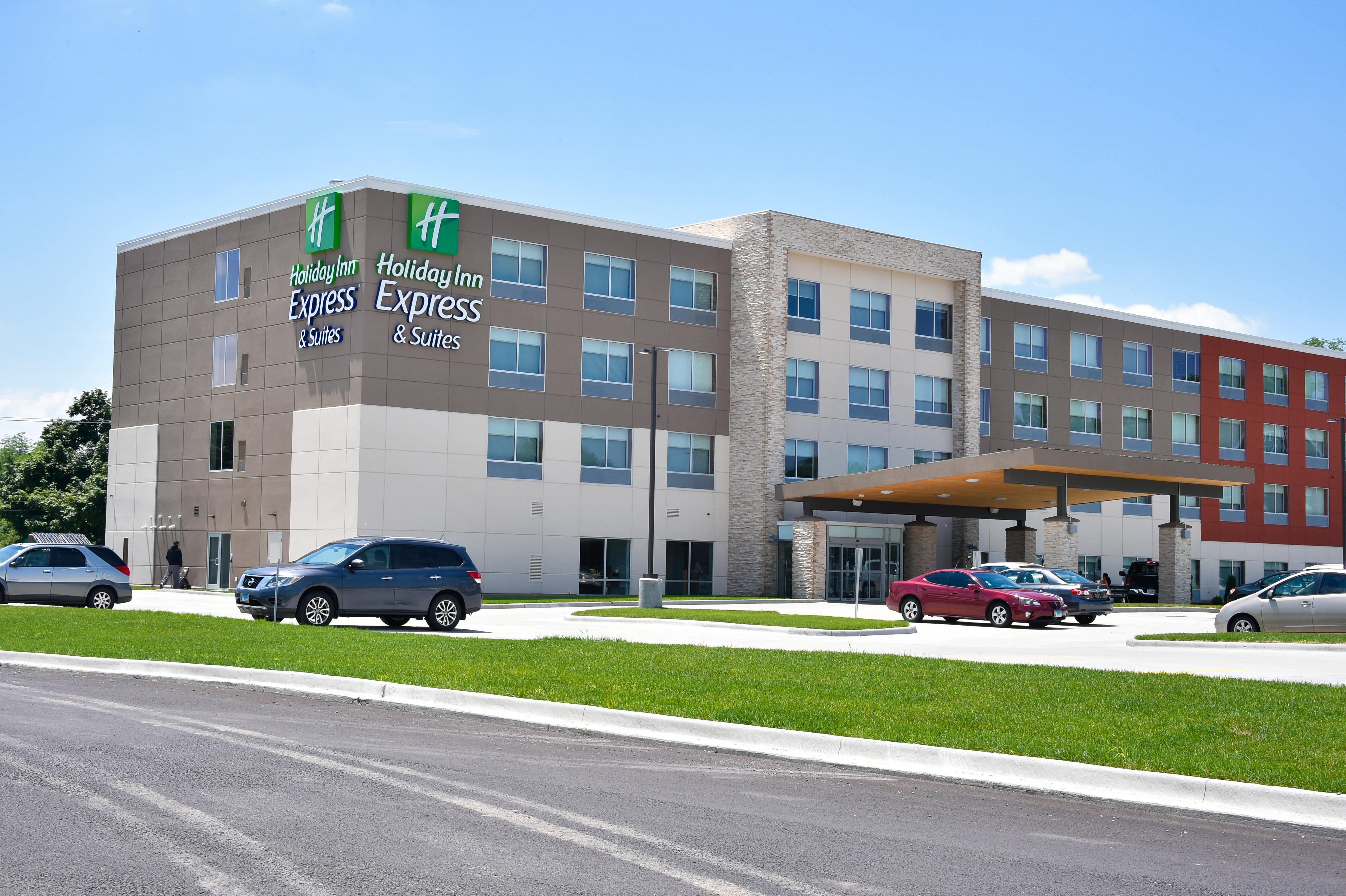 Holiday Inn Express & Suites - Bensenville - O'Hare By Ihg Eksteriør bilde