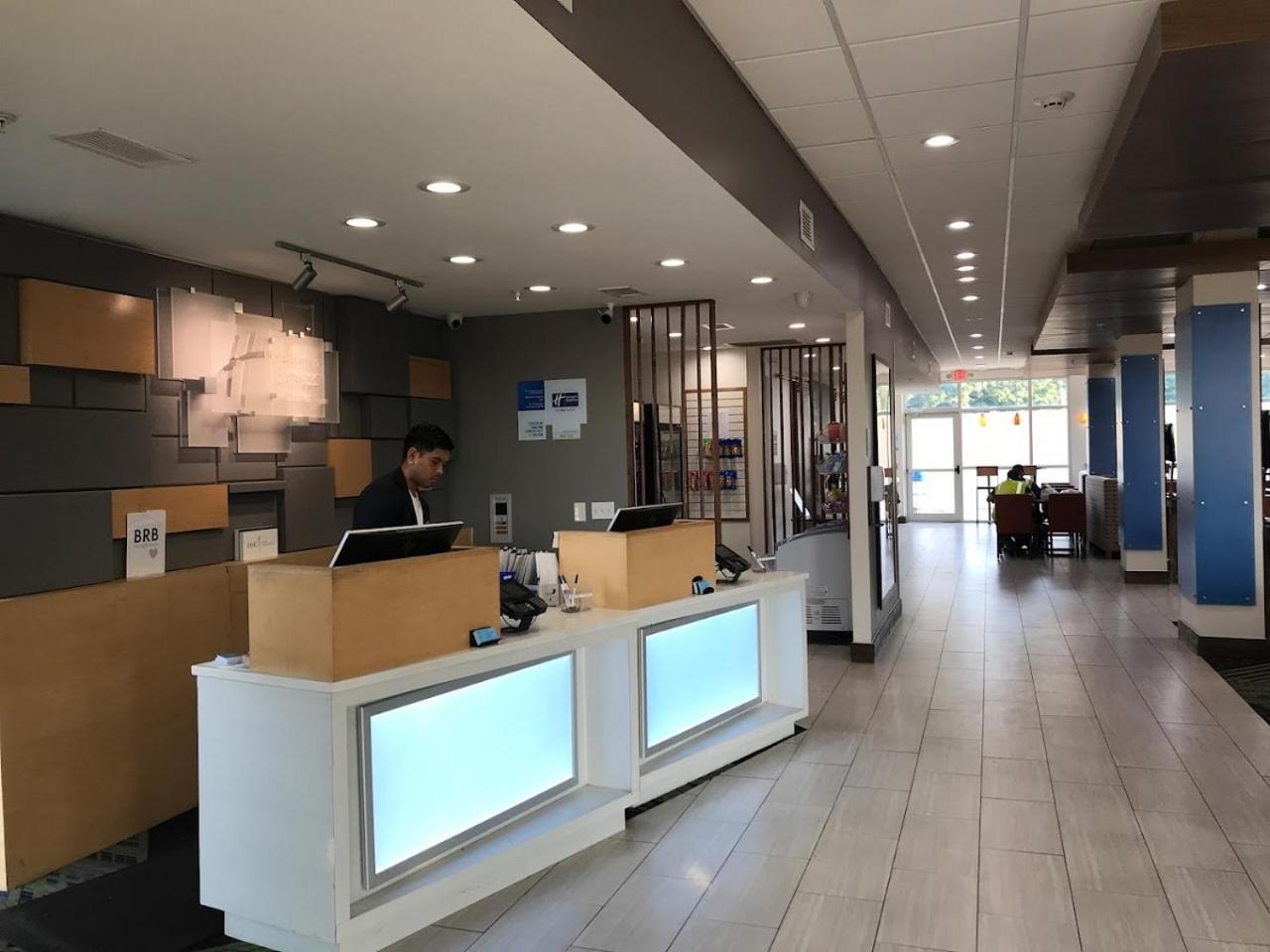 Holiday Inn Express & Suites - Bensenville - O'Hare By Ihg Eksteriør bilde